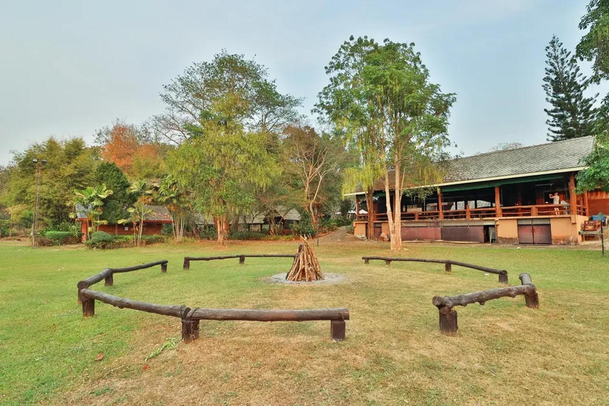 Royal Ping Garden And Resort Mae Taeng Exterior photo